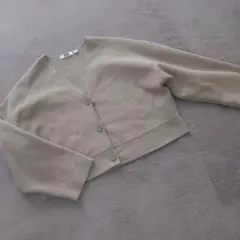 ☆サイズM UNIQLO Vネックカーディガン☆