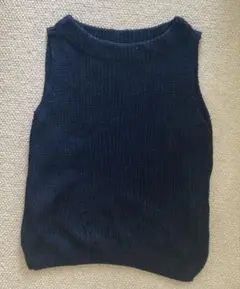 ネイビー ノースリーブニット
