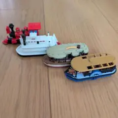 トミカ　ディズニー　４個セット