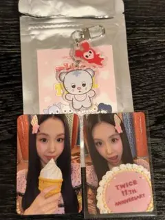 TWICE 11주년 팝업 특전 트레카 키홀더 채영 요약