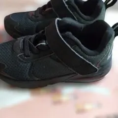 madfoot スニーカー 15.5cm ブラック キッズのサムネイル