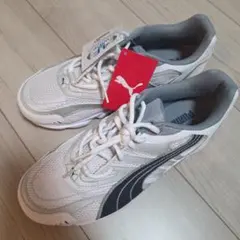 PUMA スニーカー ホワイト×グレー　27cm