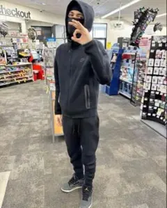 NIKE　テックフリース　黒　drip　セットアップ M L
