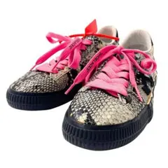 オフホワイト　New Arrow Low Vulcanized　スニーカーのサムネイル
