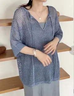 ローリーズファーム　透かし編みブルーニットセーター