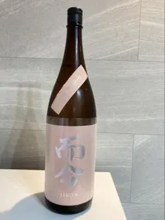 Item thumbnail for item 71e920bf-e544-492e-8071-450424fad00d