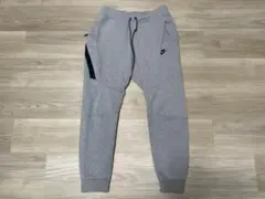 ナイキ スポーツウェア テックフリース