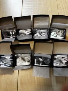 NIKE Air Jordan 1 High 85 ミニチュアスニーカー 8足