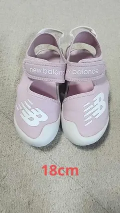 new balance ピンク サンダル 18cm