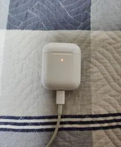 AirPods 第2世代 充電ケース ジャンク 動作未確認 イヤホンなし