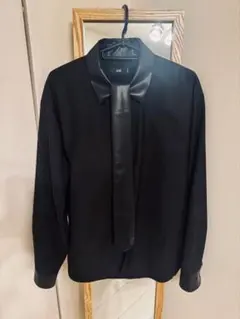 hare (ハレ) ネクタイデザインシャツ　試着1回のみ　ほぼ40%OFF