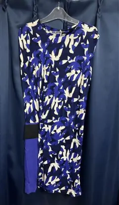 Item thumbnail for item 6a308a99-5d0f-478d-8324-5a3453e3c323