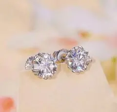 Pt 天然ダイヤモンド0.20ct ！ シンプル6本爪ピアス Pt 天然ダイヤモンド0.20ct ！ シンプル6本爪ピアス - メルカリ