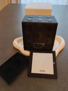 【新品】Dior ディオール ノベルティ ポケットミラー ブラック 鏡のサムネイル