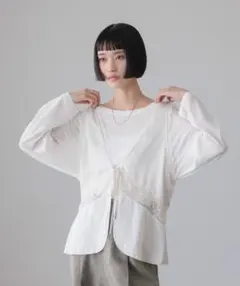 LOWRYSFARM サテンレースベストのサムネイル