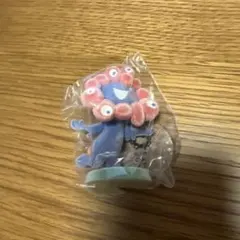 ミャクミャク　フロッキーフィギュア　バランスポーズ