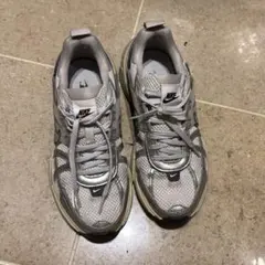 Nike V2K RUN ランニングシューズ シルバー