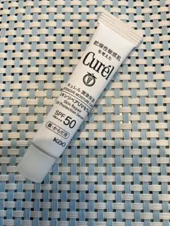 Curél スキンリペアUVセラム 6g 試供品　キュレル　花王　サンプルのサムネイル