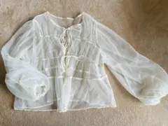 【美品】チュールシースルーブラウスリボン付きホワイトＭサイズ相当