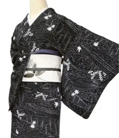 モノトーン ぼかし 洗練された更紗柄が 上品な存在感 浴衣