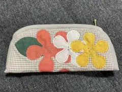 ハワイアンキルト 花ポーチ