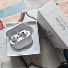 AirPods 4 ANC アクティブノイズキャンセリング機能搭載