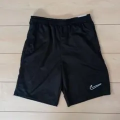 [NIKE] 新品 ハーフパンツ