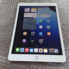 iPad 第7世代 NW752J/A 右下に欠けあり 管理ナンバー4448 - メルカリ