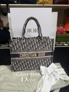 美品 】Christian Dior ブックトート 花柄 ボタニーク | Mercari