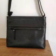 Item thumbnail for item c9e7c039-d1ee-4582-8cfa-979cd6c012a3