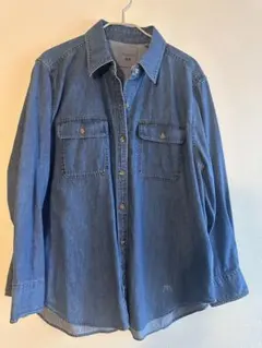 UNIQLO × JW ANDERSON コラボのデニムシャツ