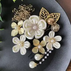 つまみ細工 髪飾り オフホワイト 結婚式 成人式 前撮り 【310】