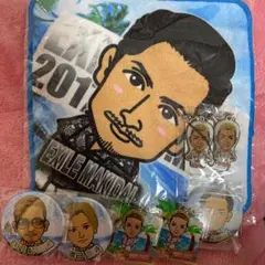 タオル・携帯クリーナー・ストラップ・缶バッジセット