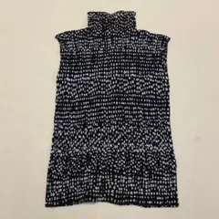 ISSEY MIYAKE ノースリーブ トップス プリーツ 変形 ハイネック - メルカリ
