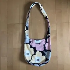 せ*り様 marimekko フラワーパターン ショルダーバッグ - メルカリ
