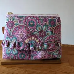 ハンドメイド　ポケットティッシュケース付きフリルポーチ