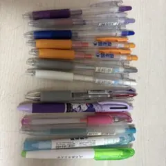 ボールペン (➕マーカー)まとめ売りのサムネイル