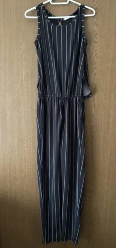 GUストライプノースリーブ ジャンプ スーツオールインワンSサイズ ジーユー