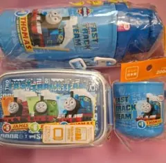 新品 きかんしゃトーマス 弁当箱 水筒 コップ 3点セットのサムネイル