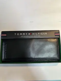TOMMY HILFIGER ブラックレザー長財布