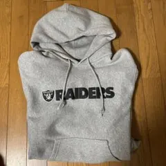 NFLレイダースのグレーのスポーティーなパーカー