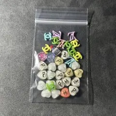 ネイルパーツ ロゴ