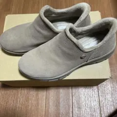 スケッチャーズ　25.5 スリップインズ ムートン ウォータープルーフ ベージュ