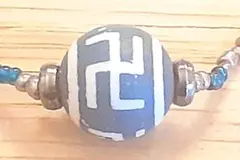 【オ 132】青と白の天珠 ビーズチョーカー ハンドメイド