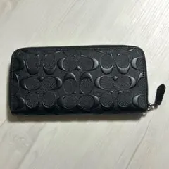 新品未使用coach ブラックレザー 長財布 エンボス