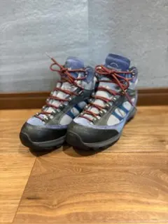 mont-bell トレッキングシューズ 25.5cm GORE-TEX 女性用 - メルカリ