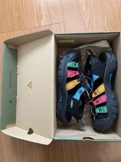 【美品】KEEN キーン　サンダル H2 マルチカラー