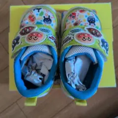 アンパンマンシューズ　12センチ