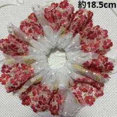 ハンドメイド ♡シュシュ フリル 白の赤のグラデ花束刺しゅう入チュール