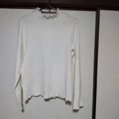 Lax Dan Tiaアイボリー リブ編み ハイネック 長袖トップス